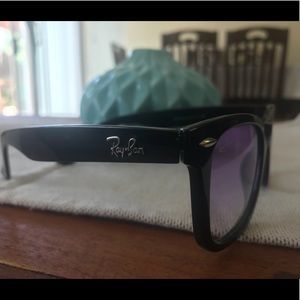 100 % Authentic Rayban Wayfarers